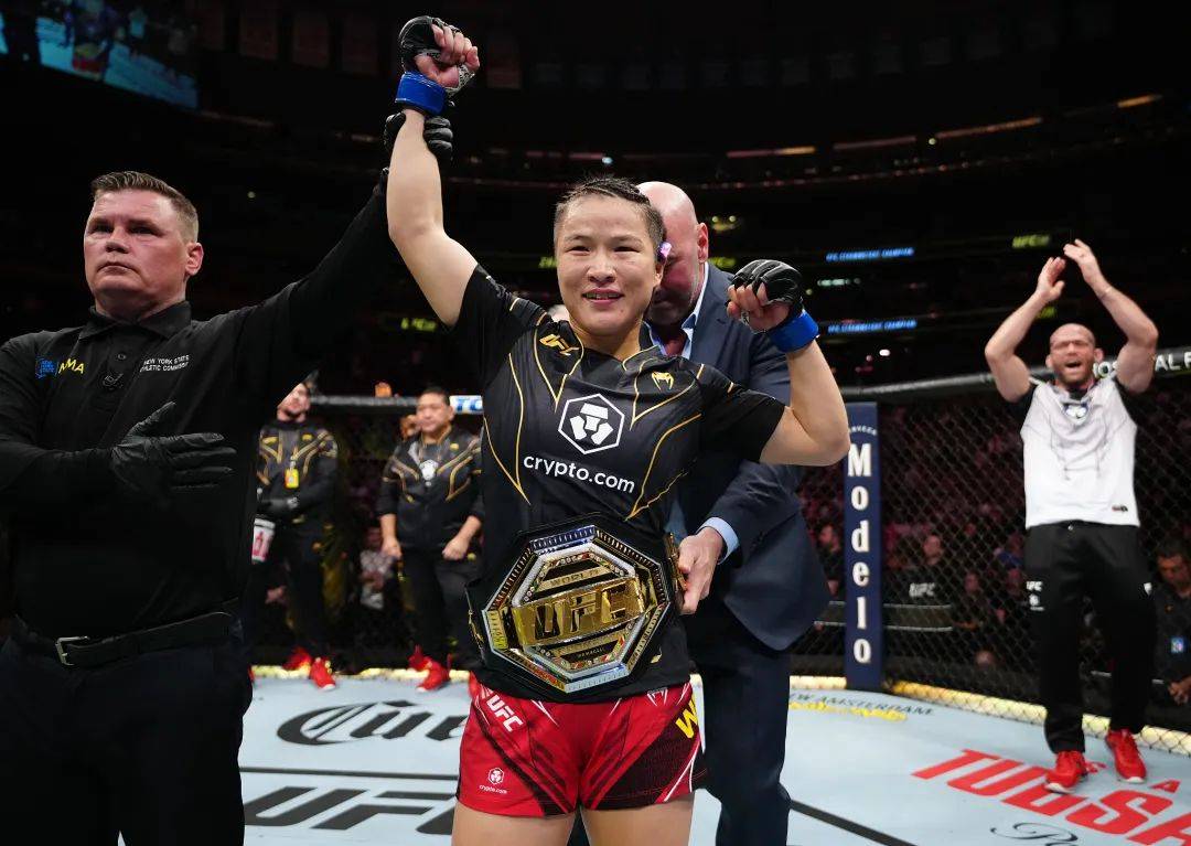 UFC夜战：钱塘飞鹰队绝杀荆楚犀牛队，速度优势明显韧性比赛的样板